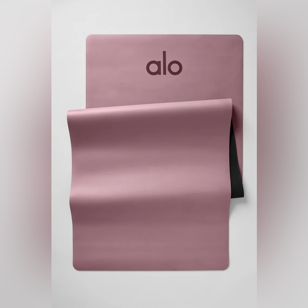 Alo Yoga Lightweight Warrior Mat NWT